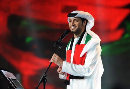 منصور زايد يحتفل بين أبوظبي ودبي باليوم الوطني الـ41